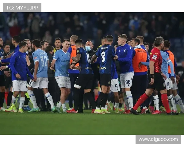 佩德罗萨：理解球迷抱怨，塞维利亚就不应该只为保级而战