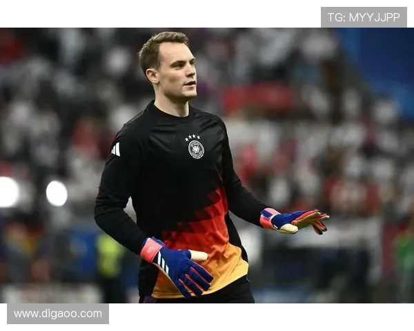 以诺伊尔：踢球为热爱唯欧洲杯遗憾